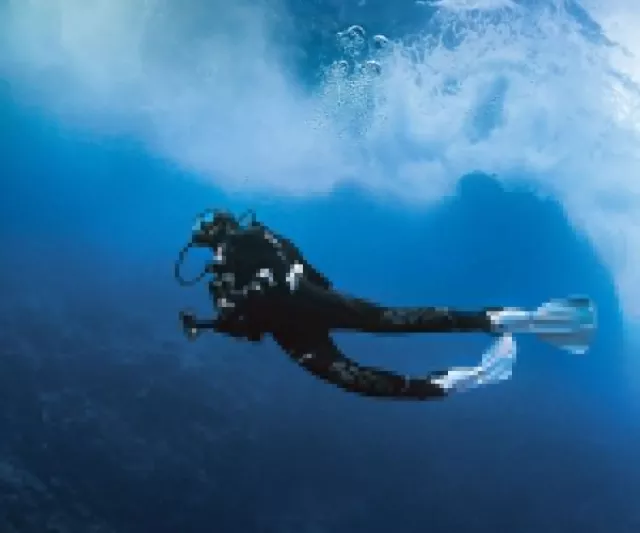 Scuba Diving Brands & Gear Johnson Outdoors Johnson Outdoors